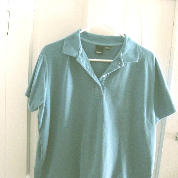 4 Reebok Polo shirts, size L - Picture 2 of 3